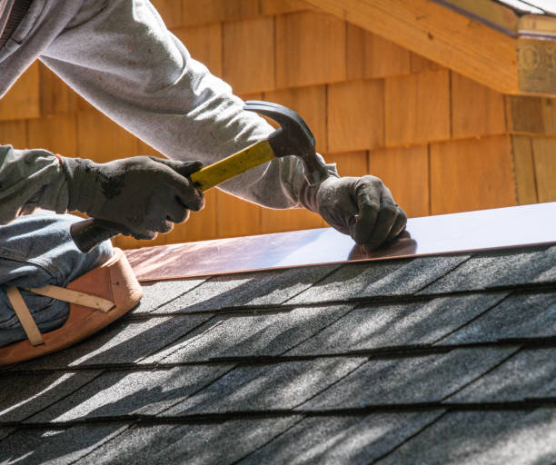 Roof Gutter Cleaning in El Granada, CA